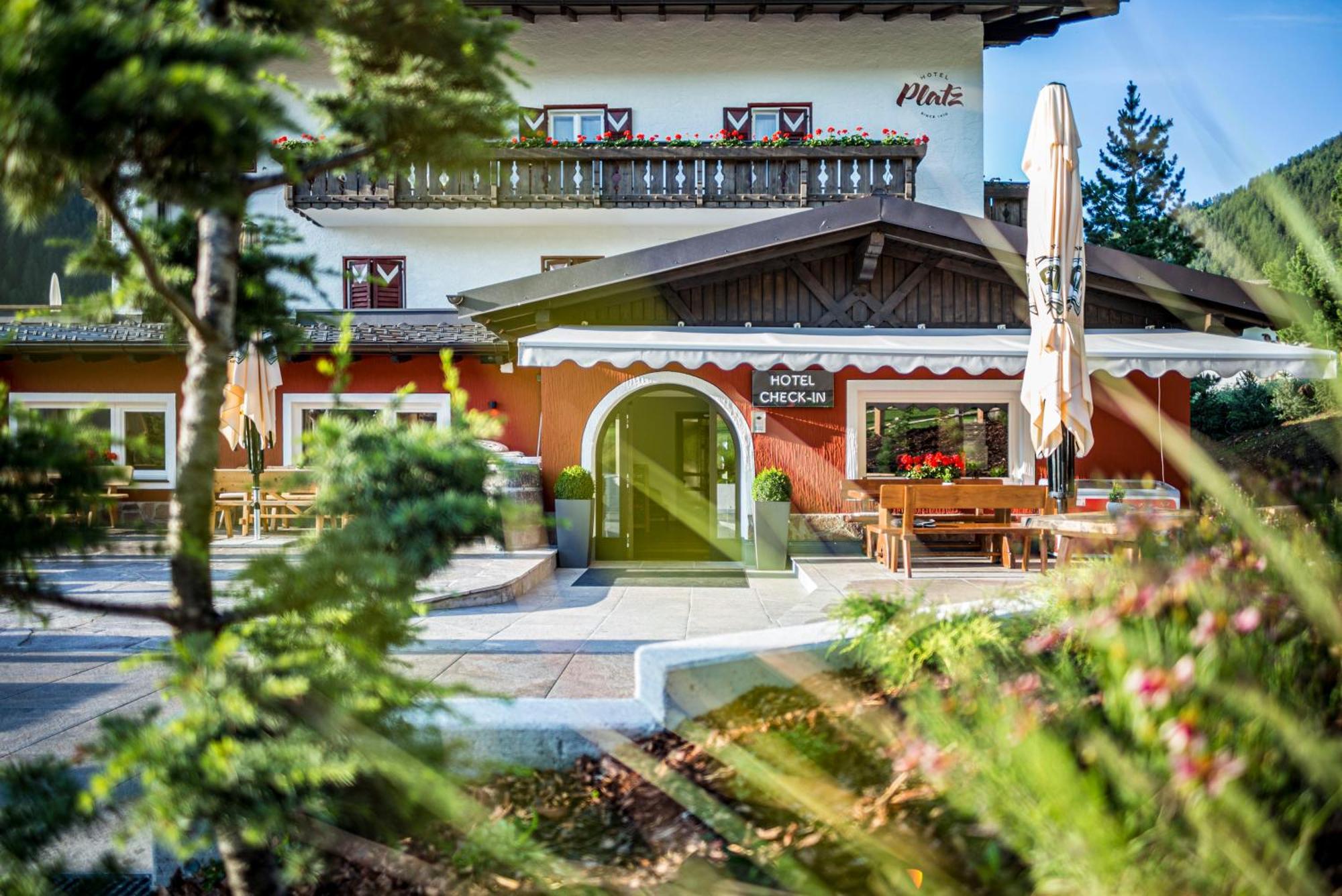 Hotel Platz Ortisei Esterno foto